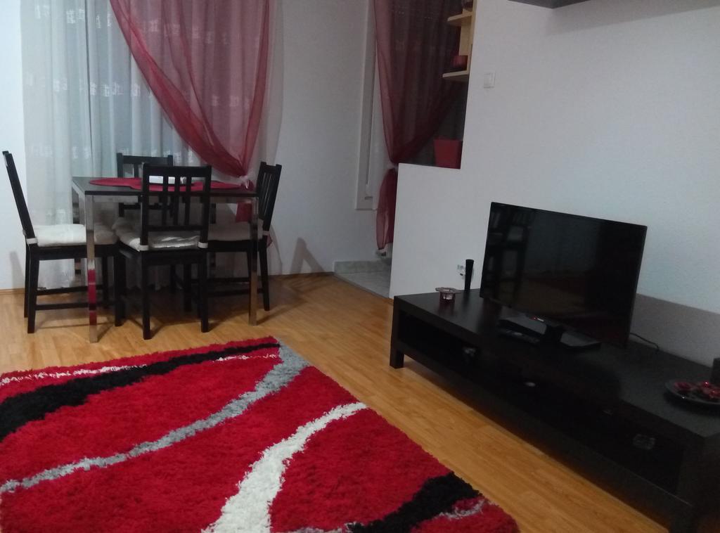 Debrecenter Apartman Room photo